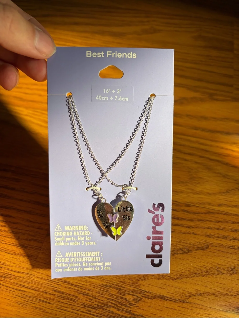NWT-Claire’s Big sis/Little sis BFF Magnetic necklace